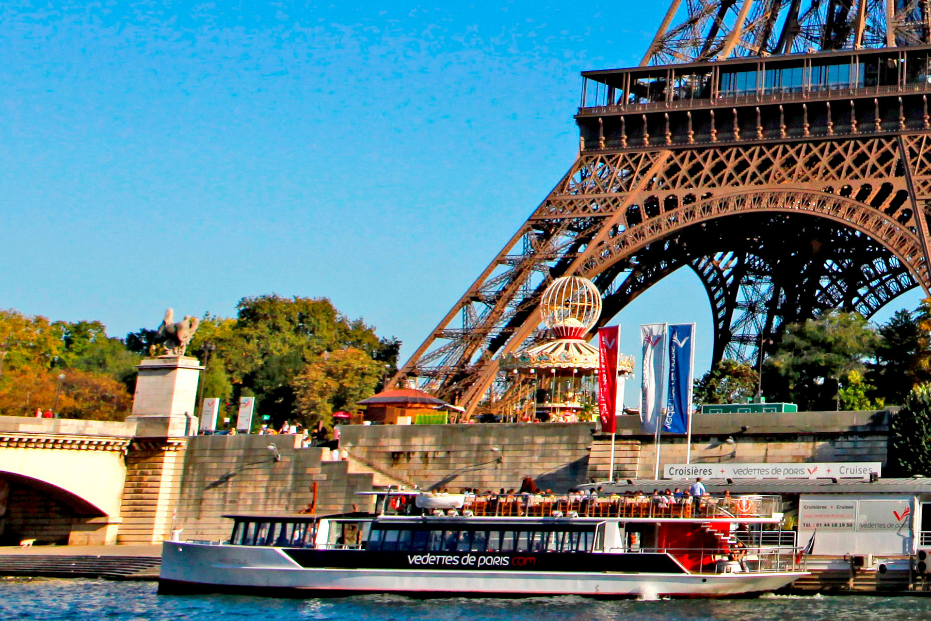 Aperitif Cruise on the Seine - Paris Perfect